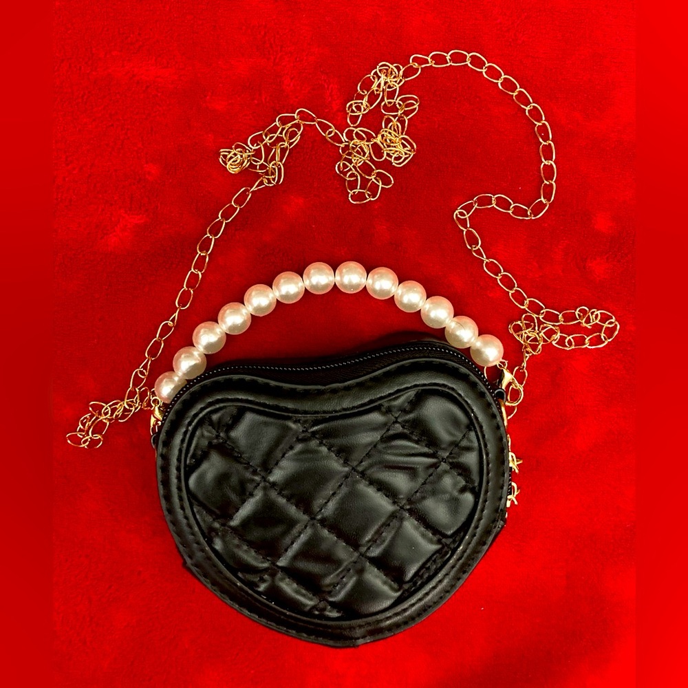 🖤BLACK🖤MINI BAG w/faux pearl/metal chain PU fabric zipclose✨NEW✨